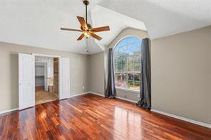1004 Creekside Drive - Photo 12
