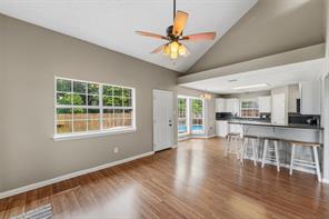 1004 Creekside Drive - Photo 5