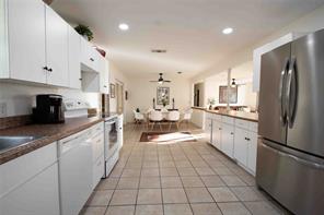 704 Callender Lake Drive - Photo 19