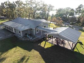 704 Callender Lake Drive - Photo 6