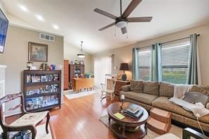 5644 Cedar Creek Drive - Photo 3