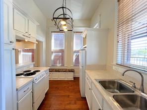 109 NW 20th Street - Photo 6