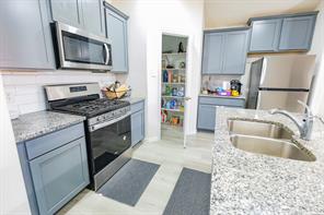 6321 Wales Street - Photo 8