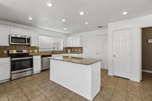 301 Highland Park Lane - Photo 1