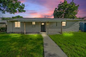 2126 Travis Drive - Photo 1