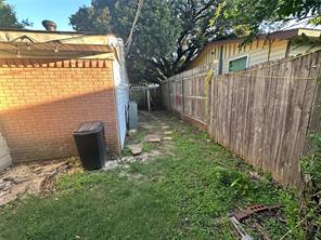 2133 Greenway Street - Photo 16