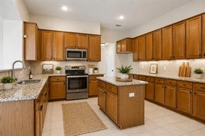 6421 Fairfield Drive - Photo 8
