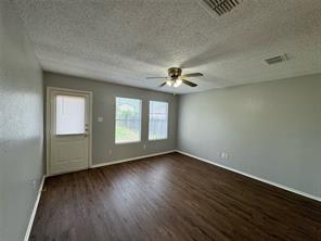 1805 Brookwood Drive - Photo 2