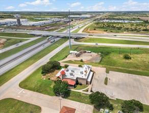 5812 N I-35 - Photo 3