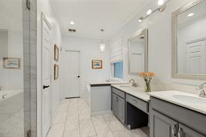 7800 Crazy Horse Drive - Photo 18