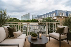 3225 Turtle Creek Boulevard - Photo 2