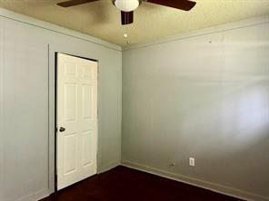 805 W 3rd Street - Photo 9