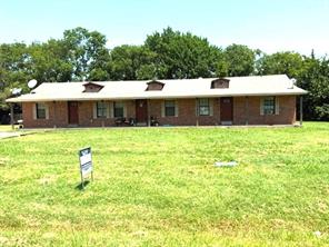 803 W Bells Boulevard - Photo 1