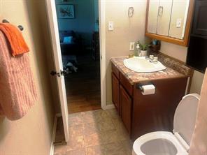 803 W Bells Boulevard - Photo 12