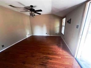 803 W Bells Boulevard - Photo 17