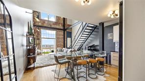 1122 Jackson Street - Photo 1
