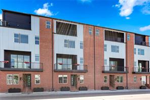 215 Carroll Street - Photo 1