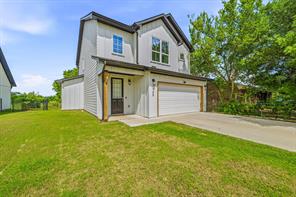 745 N Miller Avenue - Photo 1