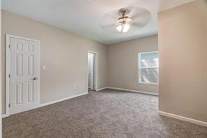 562 SW 1ST - Photo 12
