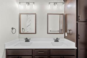 1301 Lone Pine Way - Photo 16