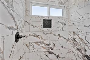1301 Lone Pine Way - Photo 18