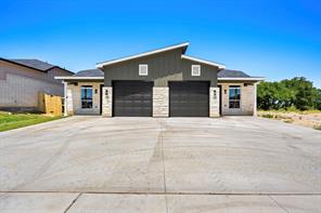 1301 Lone Pine Way - Photo 2