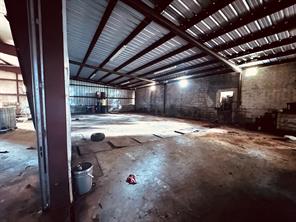 2460 N 259 Highway - Photo 9