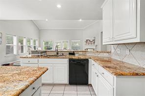 8660 Lariat Circle - Photo 15