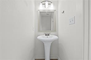 700 Hines Avenue - Photo 13