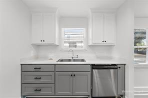 700 Hines Avenue - Photo 31