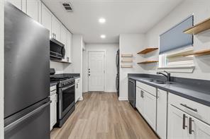 700 Hines Avenue - Photo 7