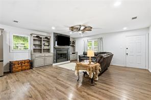 588 Pine Street - Photo 10