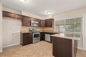 1205 Crestwood Court - Photo 5