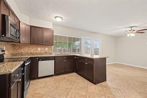 1205 Crestwood Court - Photo 6