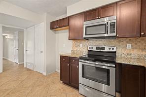 1205 Crestwood Court - Photo 7