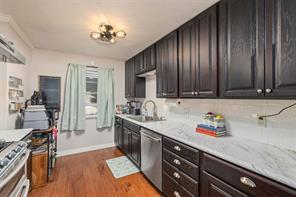 1604 Oakland Terrace - Photo 10