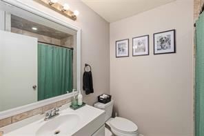 1604 Oakland Terrace - Photo 15