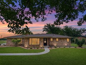 1289 S Waco Street - Photo 1