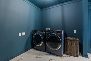 1289 S Waco Street - Photo 32