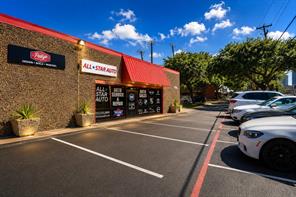 1100 Summit Avenue - Photo 2