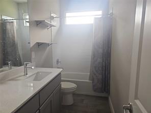 302 Clayton Street - Photo 22
