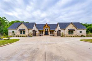 704 Palisades Drive - Photo 1
