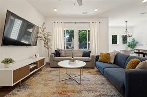 410 N Pecan Street - Photo 9