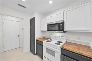 6403 Minuteman Lane - Photo 16