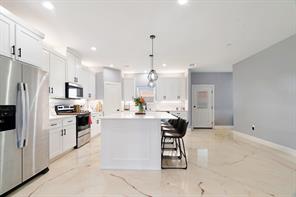 725 Daniel Street - Photo 8