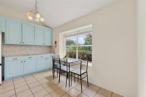 320 Elizabeth Trail - Photo 16