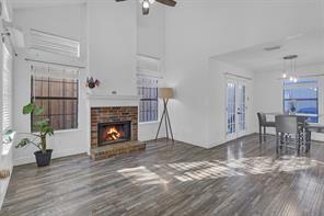 4937 Lomax Drive - Photo 2