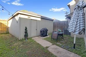 4937 Lomax Drive - Photo 21