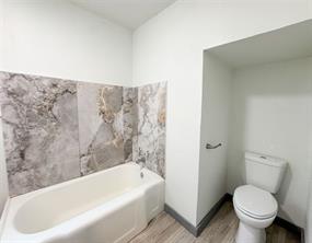 1402 Avenue A - Photo 14