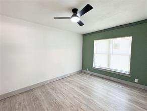 1402 Avenue A - Photo 24